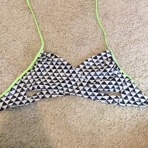 Patterned bikini top